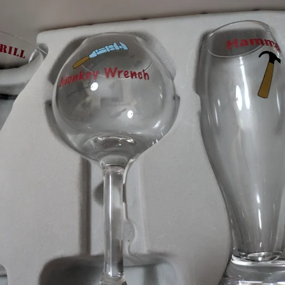 Cordial Glass Set "The Handy Man" - Picture 4 of 8